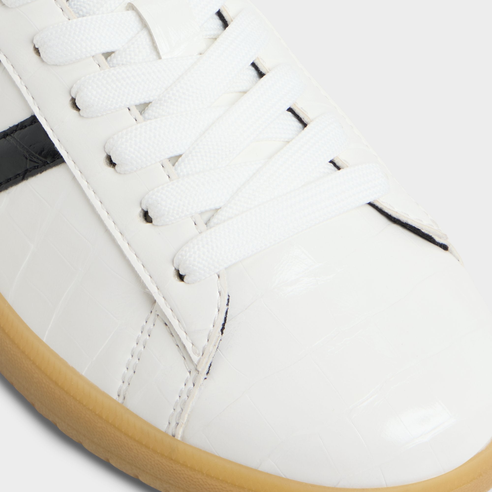 Chicsneaker2 - Image 7